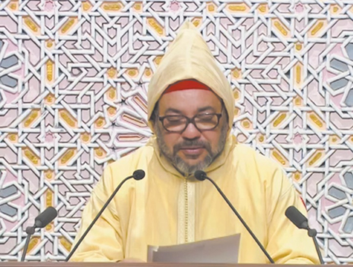 Ouvrant la première session de la deuxième année législative, S.M le Roi : Nous posons les jalons d’une approche efficiente et balisons le terrain pour une marche d’un genre nouveau Ouvrant la première session de la deuxième année législative, S.M le Roi : Nous posons les jalons d’une approche efficiente et balisons le terrain pour une marche d’un genre nouveau