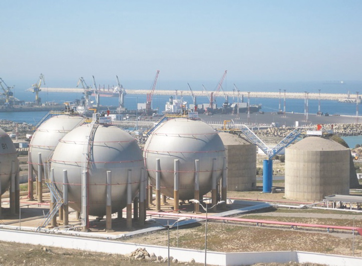 Plan national de l’importation de gaz liquéfié C’est pas encore du solide Plan national de l’importation de gaz liquéfié C’est pas encore du solide