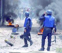 L’expulsion d’une famille de martyr de la guerre d’indépendance algérienne embrase la localité :  Émeutes aux Eucalyptus L’expulsion d’une famille de martyr de la guerre d’indépendance algérienne embrase la localité :  Émeutes aux Eucalyptus