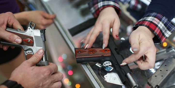 Trois millions d'Américains portent une arme chargée chaque jour