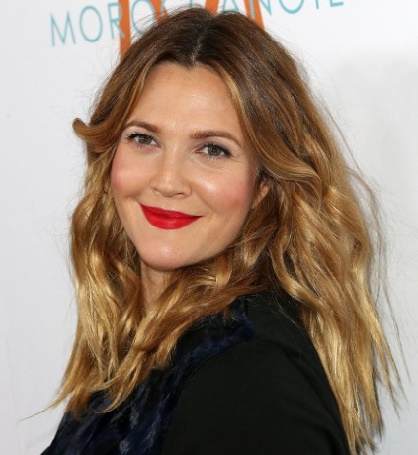 Les premiers pas de Drew Barrymore dans le prêt-à-porter