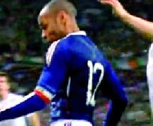 La main de Thierry Henry