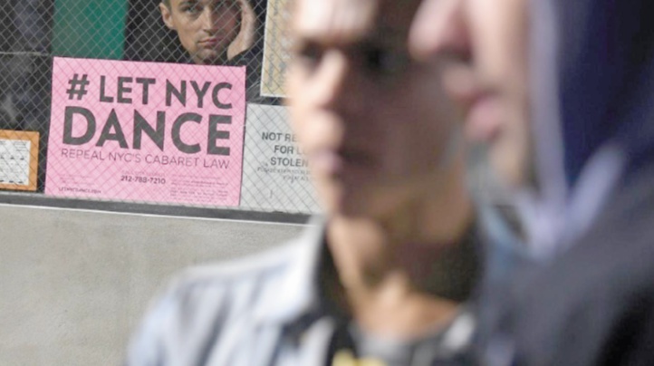 Une vieille loi interdisant la danse bride les nuits new-yorkaises Une vieille loi interdisant la danse bride les nuits new-yorkaises