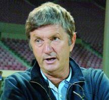 Au moment où l’on parle de professionnalisme : La stabilité technique fait défaut dans les clubs nationaux Au moment où l’on parle de professionnalisme : La stabilité technique fait défaut dans les clubs nationaux