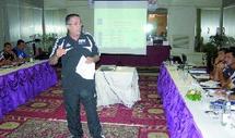 Arbitrage : après les stades, les salles de conférence : Yahya Hadqa, un Marocain instructeur technique de la FIFA Arbitrage : après les stades, les salles de conférence : Yahya Hadqa, un Marocain instructeur technique de la FIFA