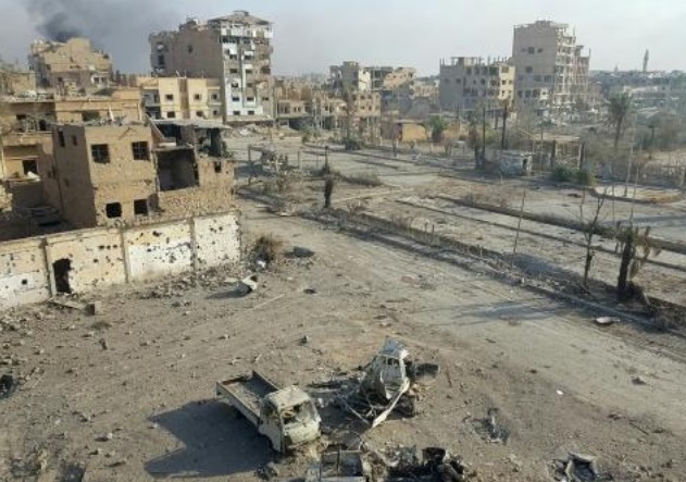 53 civils tués dans des raids aériens russes en Syrie