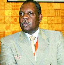 Issa Hayatou, président de la CAF : « Un nombre de supporters pas conforme à nos attentes » Issa Hayatou, président de la CAF : « Un nombre de supporters pas conforme à nos attentes »