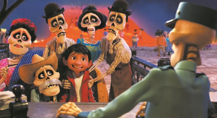 Les squelettes colorés de “Coco” prennent la tête du box-office