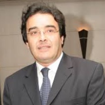 Abdelkrim Benatiq : Le ministère des MRE suit de près la situation des Marocains bloqués en Libye Abdelkrim Benatiq : Le ministère des MRE suit de près la situation des Marocains bloqués en Libye