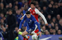 Coupe de la Ligue anglaise : Chelsea  et Arsenal conservent leurs chances pour le retour Coupe de la Ligue anglaise : Chelsea  et Arsenal conservent leurs chances pour le retour