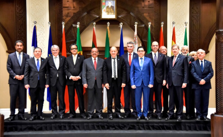 Dialogue 5+5 : Pourquoi faire ? C’est loin d’être reçu 5 sur 5 par tout le monde Dialogue 5+5 : Pourquoi faire ? C’est loin d’être reçu 5 sur 5 par tout le monde