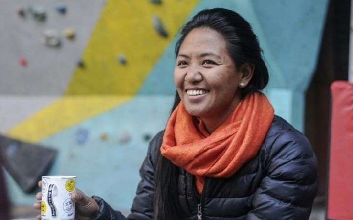 Au Népal, une Sherpa conquiert de nouveaux sommets Au Népal, une Sherpa conquiert de nouveaux sommets