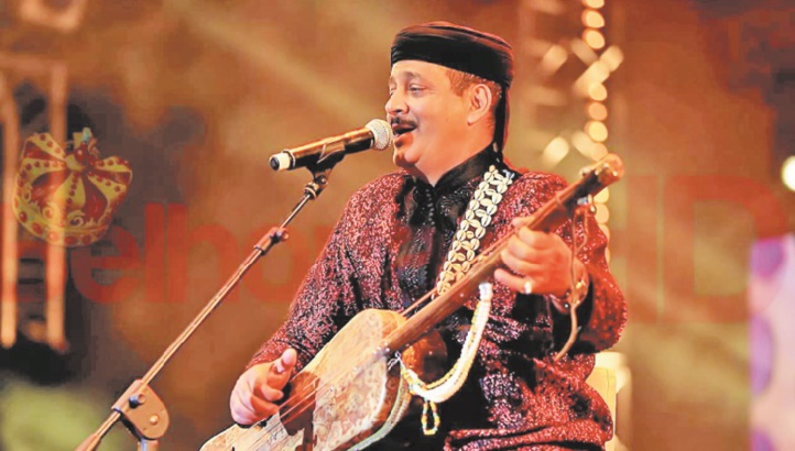 Le virtuose du guembri Hamid El Kasri enflamme le public à Addis-Abeba Le virtuose du guembri Hamid El Kasri enflamme le public à Addis-Abeba