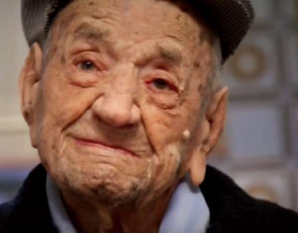 Insolite : Le plus vieux du monde n’est plus Insolite : Le plus vieux du monde n’est plus