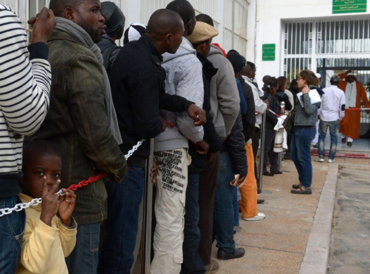 La régularisation des étrangers en séjour irrégulier se fait désirer