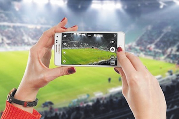 Avec les nouvelles technologies, le football veut offrir toujours plus Avec les nouvelles technologies, le football veut offrir toujours plus