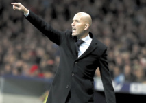 Zidane laisse planer le doute sur Modric et Kroos avant le choc contre le PSG Zidane laisse planer le doute sur Modric et Kroos avant le choc contre le PSG