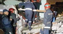 Evacuation du logement au toit effondré samedi à Casablanca Evacuation du logement au toit effondré samedi à Casablanca