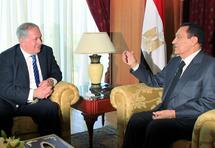 L'envoyé spécial américain veut relancer le processus de paix : Abbas et Netanyahou se préparent au dialogue L'envoyé spécial américain veut relancer le processus de paix : Abbas et Netanyahou se préparent au dialogue