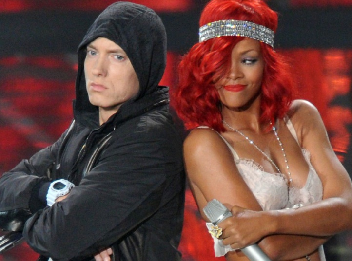 Rihanna et Eminem cassent la baraque Rihanna et Eminem cassent la baraque