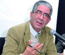 Ahmed Harzenni, président du Conseil consultatif des droits de l'Homme : «La réconciliation ne doit pas se limiter à la réparation des torts causés aux individus» Ahmed Harzenni, président du Conseil consultatif des droits de l'Homme : «La réconciliation ne doit pas se limiter à la réparation des torts causés aux individus»