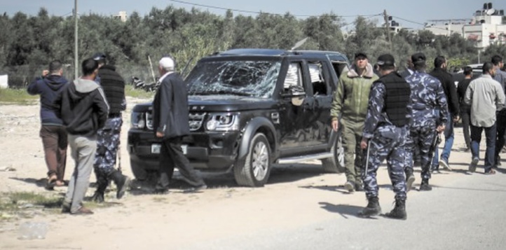 Une explosion vise le convoi du Premier ministre palestinien Une explosion vise le convoi du Premier ministre palestinien