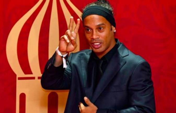 Ronaldinho se lance en politique