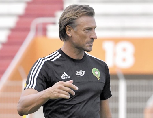 Prisme tactique : La Serbie, une répétition générale pour Hervé Renard Prisme tactique : La Serbie, une répétition générale pour Hervé Renard