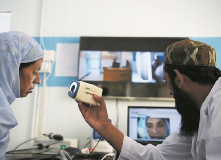 Au Pakistan, la télémédecine à la rescousse de la ruralité et des femmes médecins Au Pakistan, la télémédecine à la rescousse de la ruralité et des femmes médecins