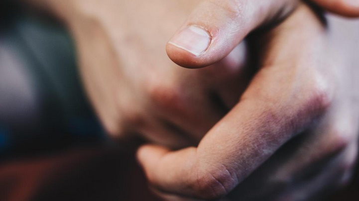 Insolite : Le mystère des craquements de doigts