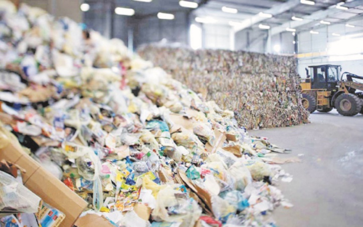 Lancement d’un programme pour un nouveau modèle de gestion des déchets ménagers et assimilés Lancement d’un programme pour un nouveau modèle de gestion des déchets ménagers et assimilés