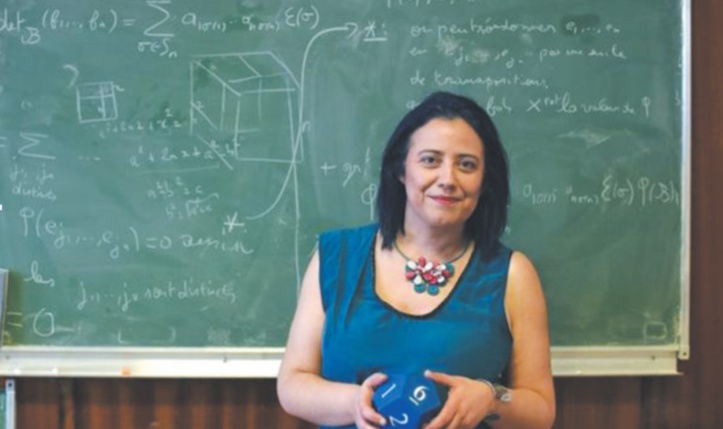 Houria Lafrance, l'enseignante atypique qui théâtralise les maths