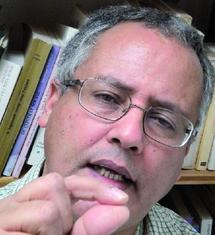 Dr. Hamid Lechhab, traducteur et médiateur culturel : De la diplomatie et dialogue des cultures Dr. Hamid Lechhab, traducteur et médiateur culturel : De la diplomatie et dialogue des cultures