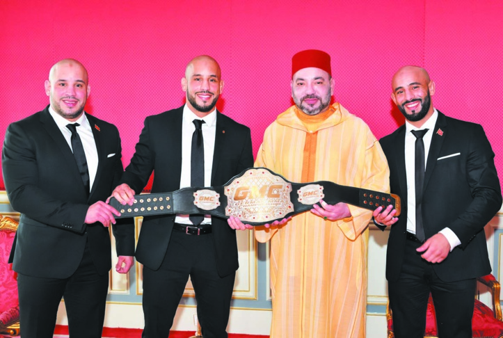 S.M le Roi reçoit les frères Azaitar S.M le Roi reçoit les frères Azaitar