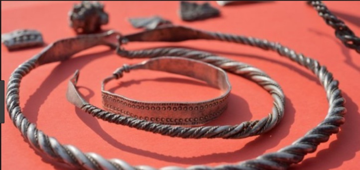 Découverte d’un trésor royal Découverte d’un trésor royal