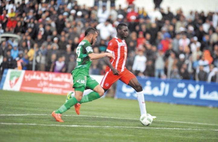 Le Wydad et le Raja aiguisent leurs ambitions : Khénifra au pied du mur Le Wydad et le Raja aiguisent leurs ambitions : Khénifra au pied du mur
