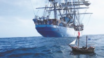 Un bateau Playmobil conçu par deux enfants écossais réussit un improbable tour du monde