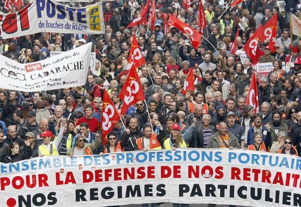 Projet français de réforme des retraites : La politique du Père Noël Projet français de réforme des retraites : La politique du Père Noël