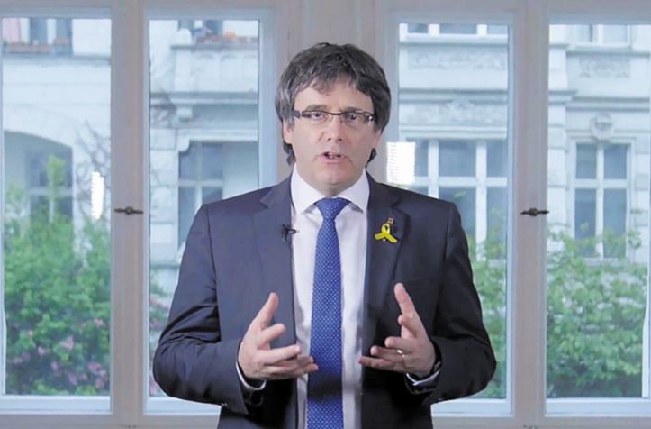 Puigdemont renonce à la présidence de la Catalogne Puigdemont renonce à la présidence de la Catalogne