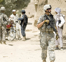 A Kaboul, l'"afghanisation" de la sécurité fixée à 2014 A Kaboul, l'"afghanisation" de la sécurité fixée à 2014