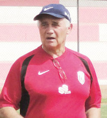 Entretien avec Jean-François Jodar, entraîneur du Moghreb de Tétouan : “Notre objectif, finir parmi les trois premiers” Entretien avec Jean-François Jodar, entraîneur du Moghreb de Tétouan : “Notre objectif, finir parmi les trois premiers”