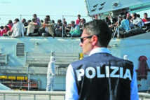 Salvini en Sicile pour affirmer sa politique sur l'immigration Salvini en Sicile pour affirmer sa politique sur l'immigration