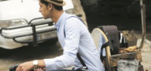 ​A Beyrouth, un barbier ambulant ressuscite une vieille tradition