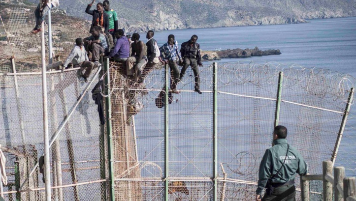 Les présides de Sebta et Mellilia défaits de leurs barbelés Les présides de Sebta et Mellilia défaits de leurs barbelés