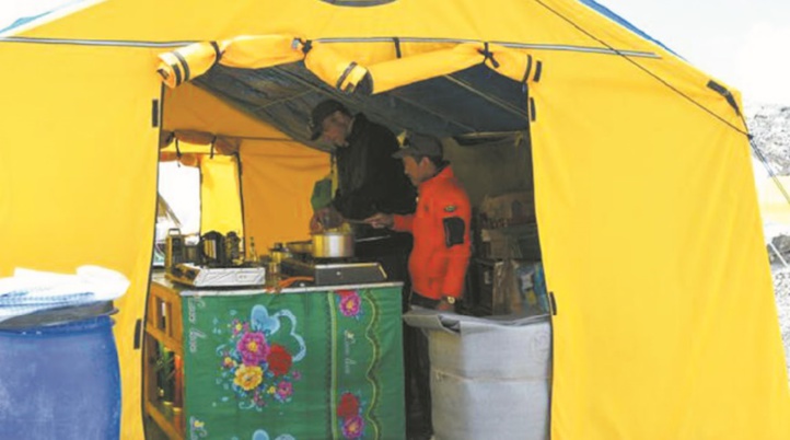 Le camp de base de l’Everest, ville de petits conforts en haute altitude Le camp de base de l’Everest, ville de petits conforts en haute altitude