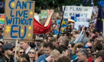 Des milliers de manifestants réclament un second vote sur le Brexit