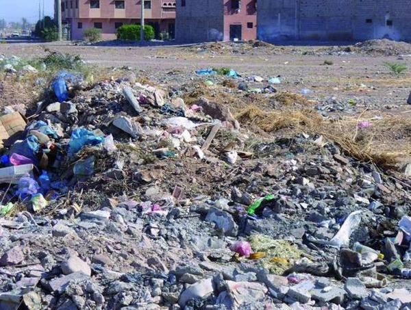 Montagnes d'ordures et indifférence des responsables : Sale temps pour les habitants d'Al Massira à Marrakech Montagnes d'ordures et indifférence des responsables : Sale temps pour les habitants d'Al Massira à Marrakech
