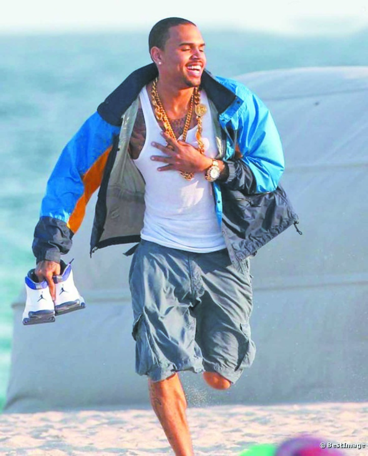 Chris Brown arrêté par la police après un concert à Miami Chris Brown arrêté par la police après un concert à Miami