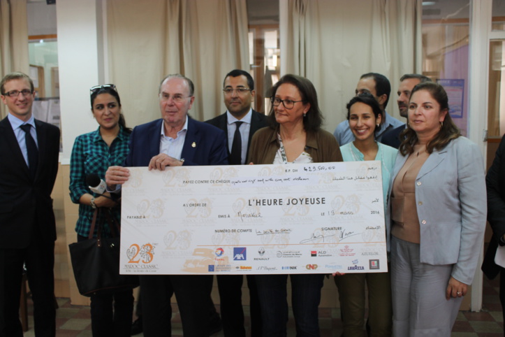 Le chèque de la Route du cœur pour l’Heure joyeuse Le chèque de la Route du cœur pour l’Heure joyeuse