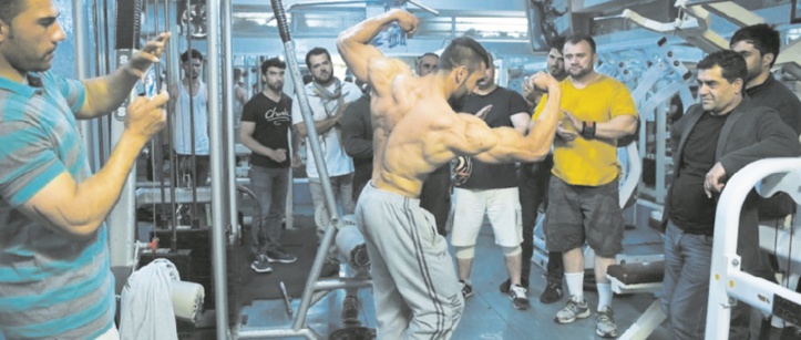 Le bodybuilding ou la quête de la beauté ultime à Kaboul, malgré la violence